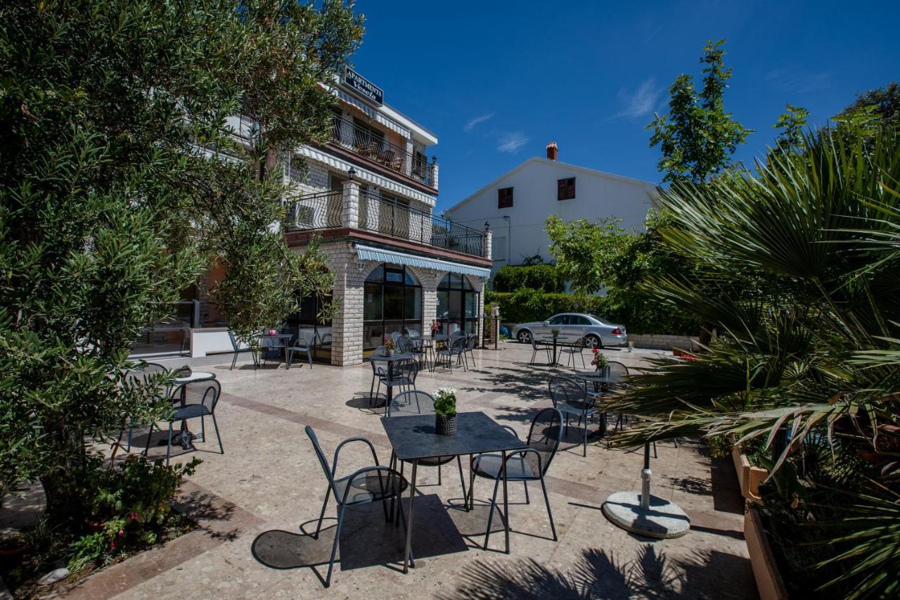 Apartments Vesela Banjol Εξωτερικό φωτογραφία